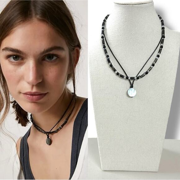 Free People Dora Layer Necklace in Black Bohemian Beach Layered Hippie 70s NWT - Picture 1 of 7